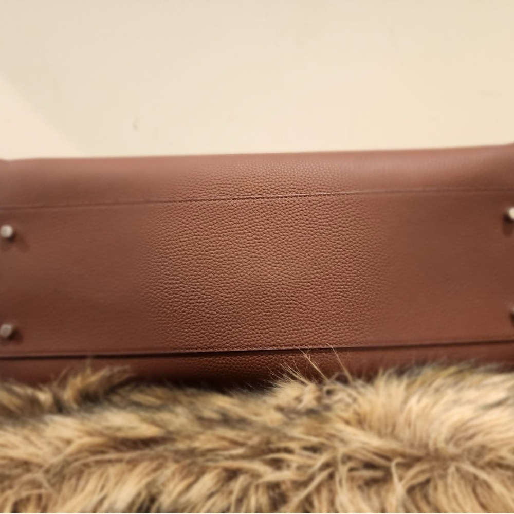 Brand New!!!! The Row EW Margaux Bag in Leather - Picture 5 of 6
